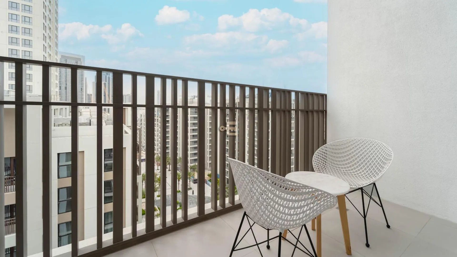 1-Bedroom Apartment In Summer At Creek Beach 두바이 아랍에미리트
